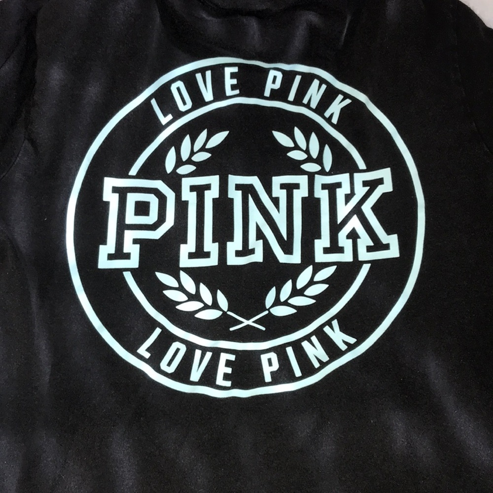 pink shirt